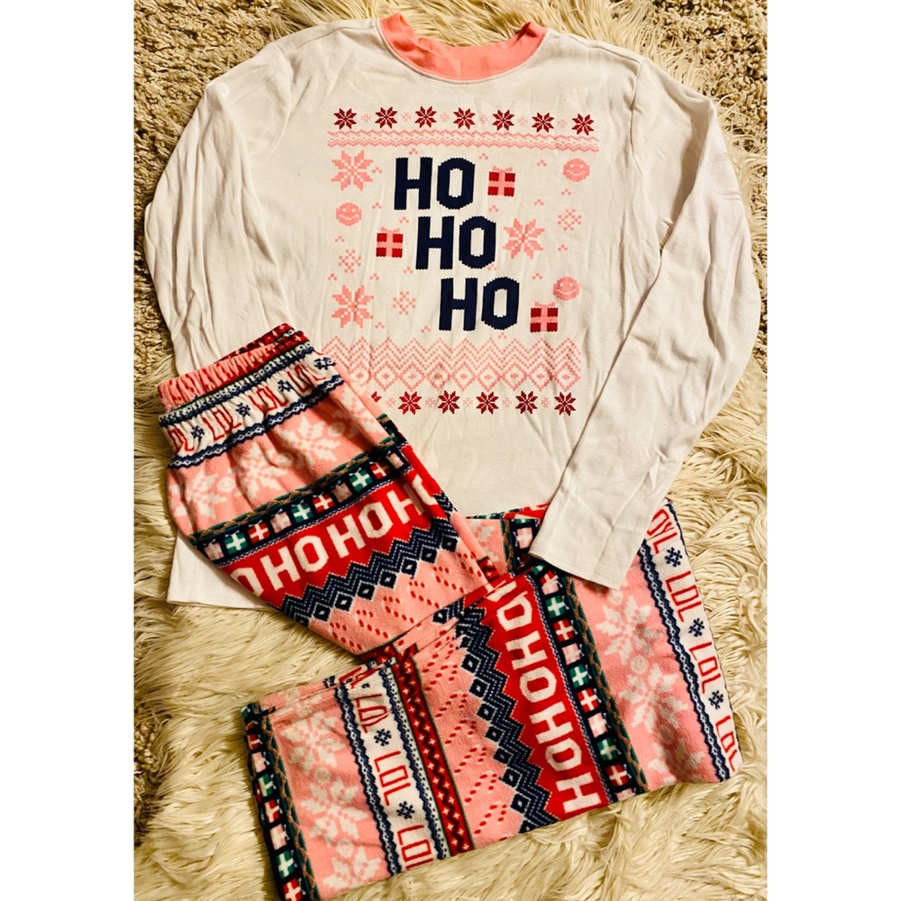 “Ho Ho Ho” Christmas Pajama set 🎅💕